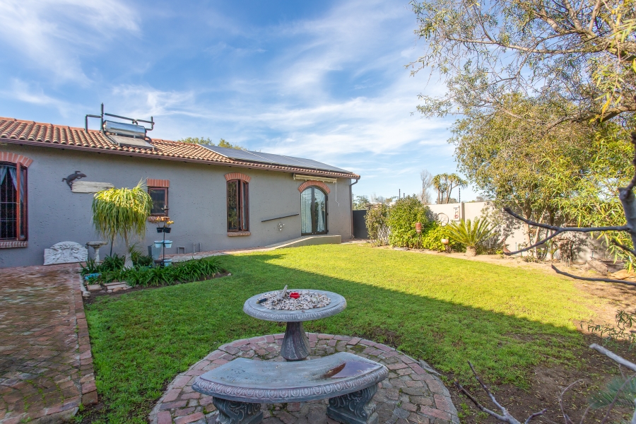To Let 3 Bedroom Property for Rent in Ranzadale Western Cape